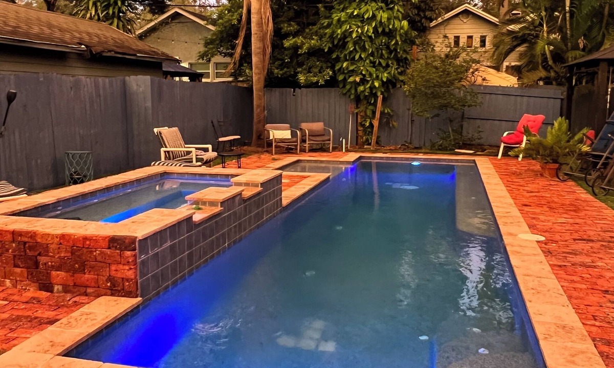 Thornton Park House | Donwtown Orlando Thornton Park Historic District - Heated Salt Pool Hot Tub