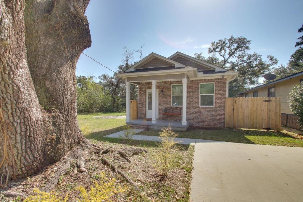 South Pensacola House | Downtown Pensacola Vacation Rental w/Yard!
