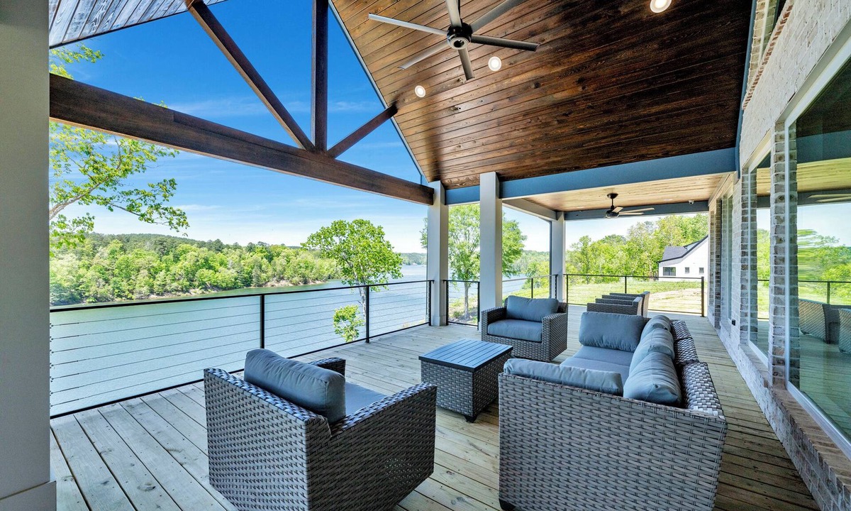 Crane Hill House | Emerald Escape @ Lewis Smith Lake. Luxury lake getaway with panoramic views!