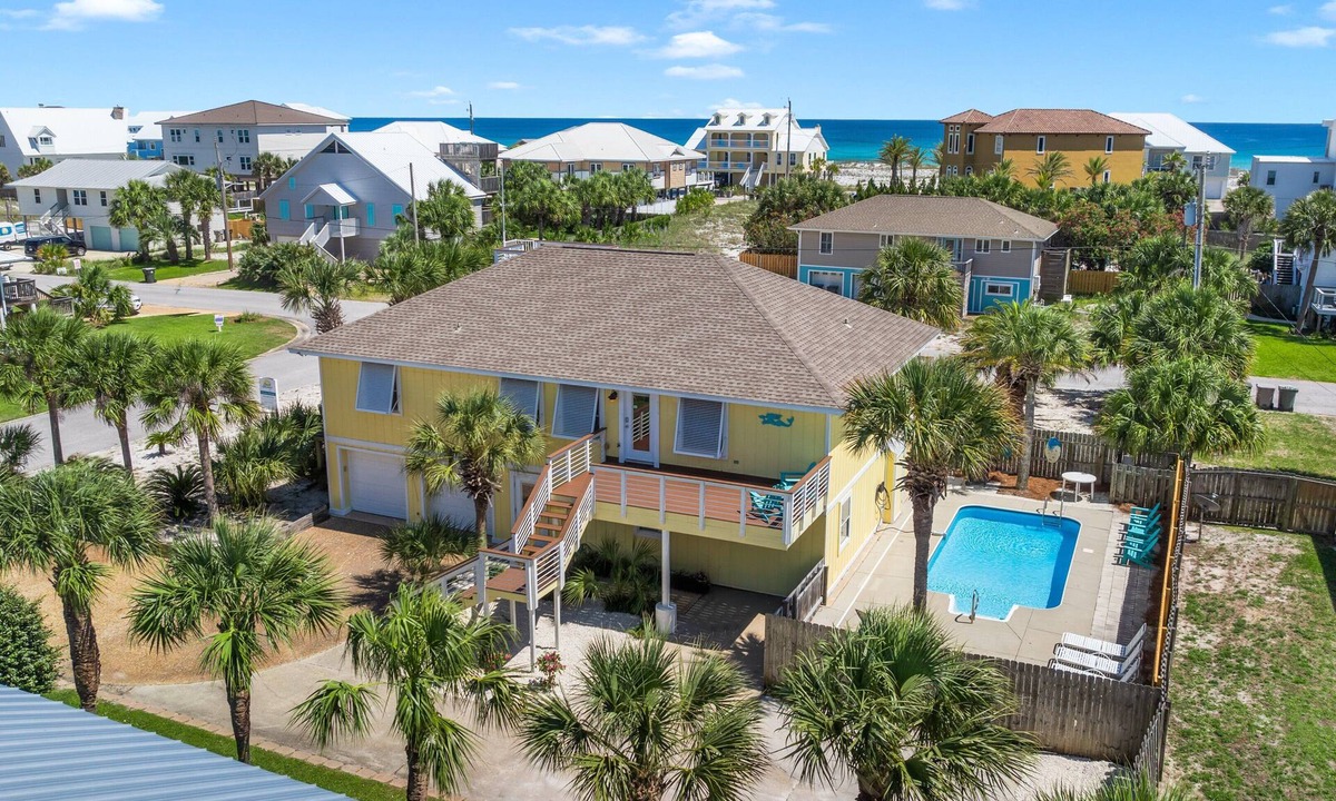 Toilla Segunda House | Emerald Mermaid Beach House | Private Pool | Dog Friendly | My Beach Getaways