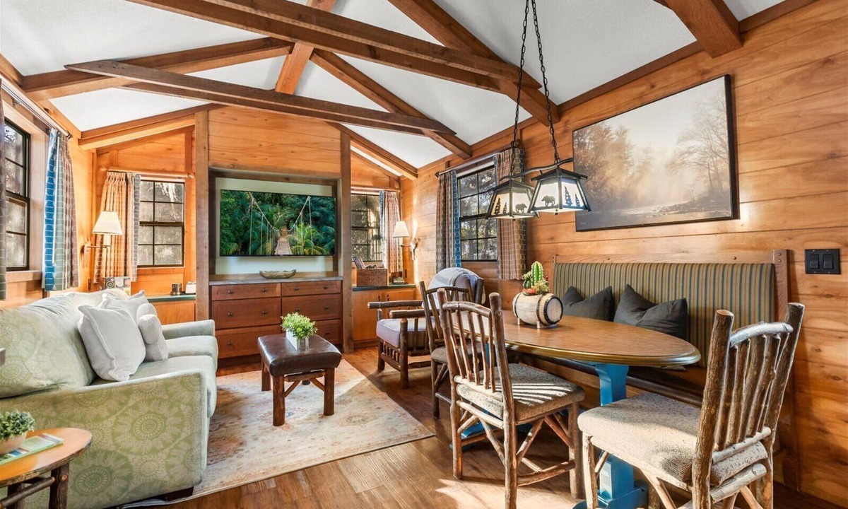 Loughman Cabin | Enchanting Disney Cabin w/new pool, playground & fire pit, surrounded by nature