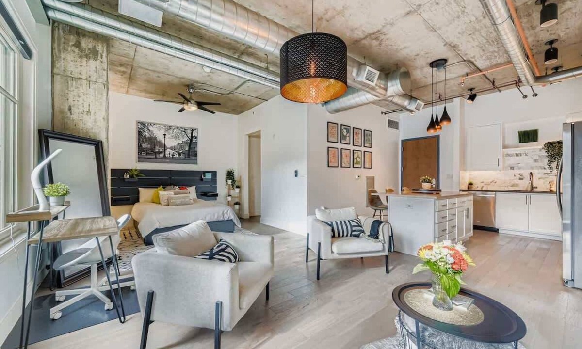 Central Boulder House | Exquisite Peloton Studio w/ Large Balcony