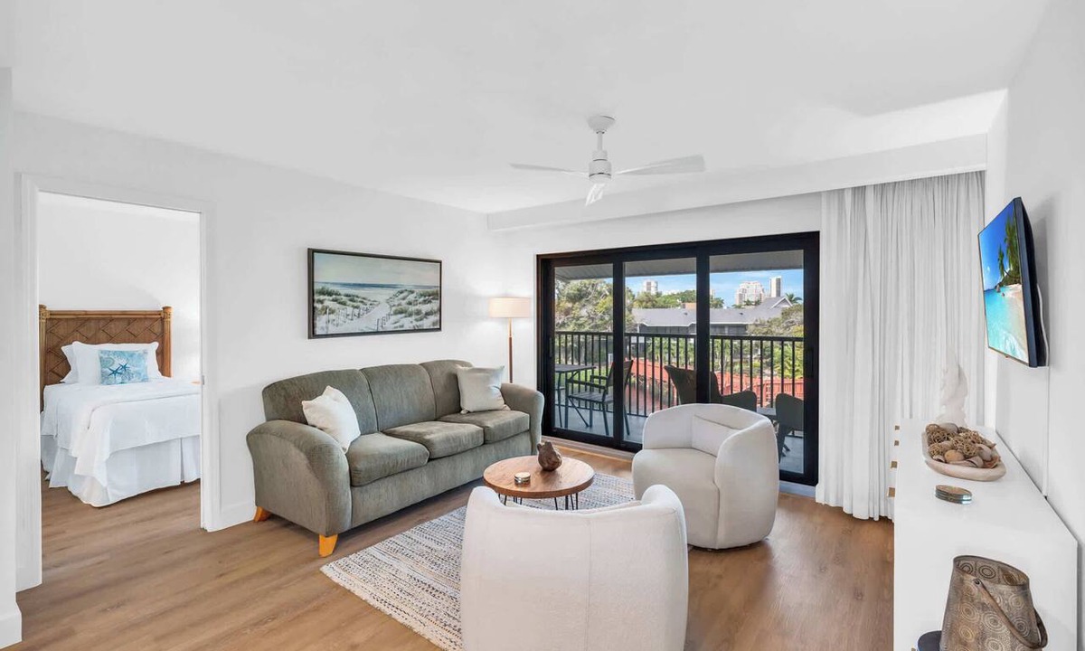 Park Shore Condo | F-335 - Modern Interior, 3rd Floor, Privacy
