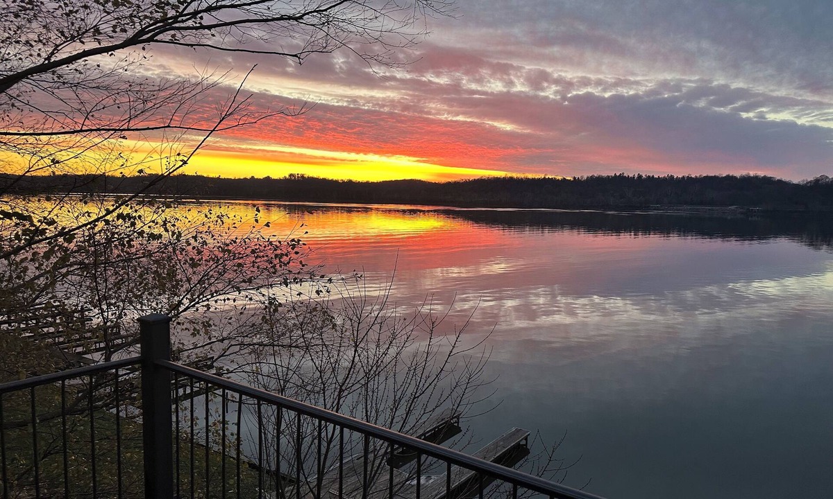 Prospect House | Fall specials! Best River View in Prospect! Newly Updated! Private dock.