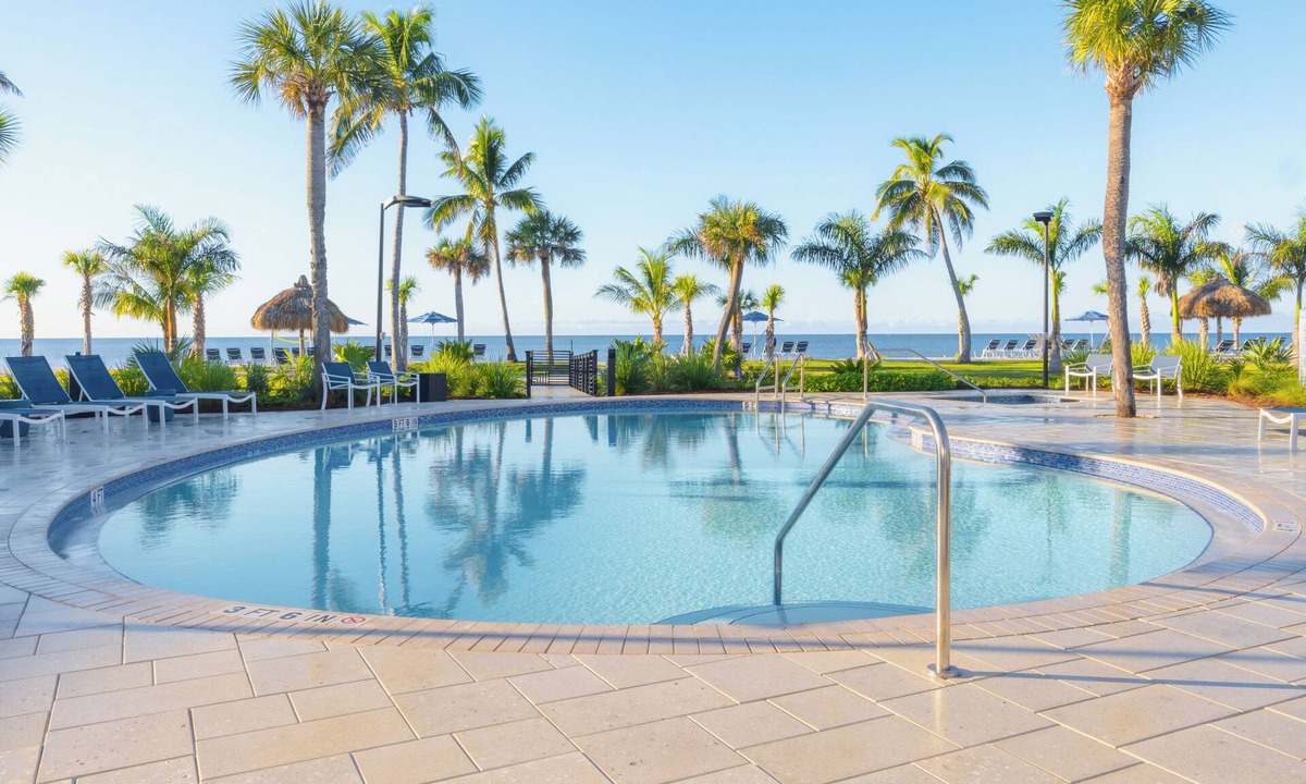 Sanibel Condo | Family Friendly Resort, Pool, Beach, Gulf, Tennis