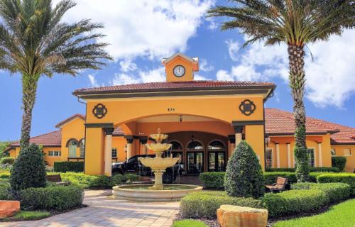 Watersong House | Family-Friendly Resort Home w/Private Pool Spa, Game Room, WiFi & AC - Dogs OK