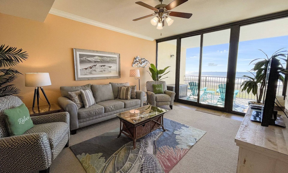 Dauphin Island Condo | Family Friendly 6th Floor Gulf Front Condo at Holiday Isle on Dauphin Island