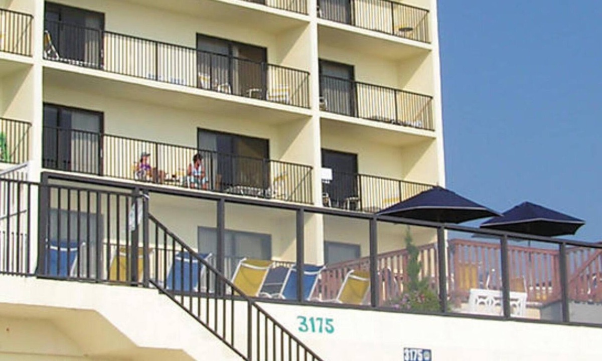 Daytona Beach Shores Resort | FANTASY ISLAND RESORT II OCEANFRONT DAYTONA BEACH BIKE WEEK 2-28,3-7’26 1BR 7NTS