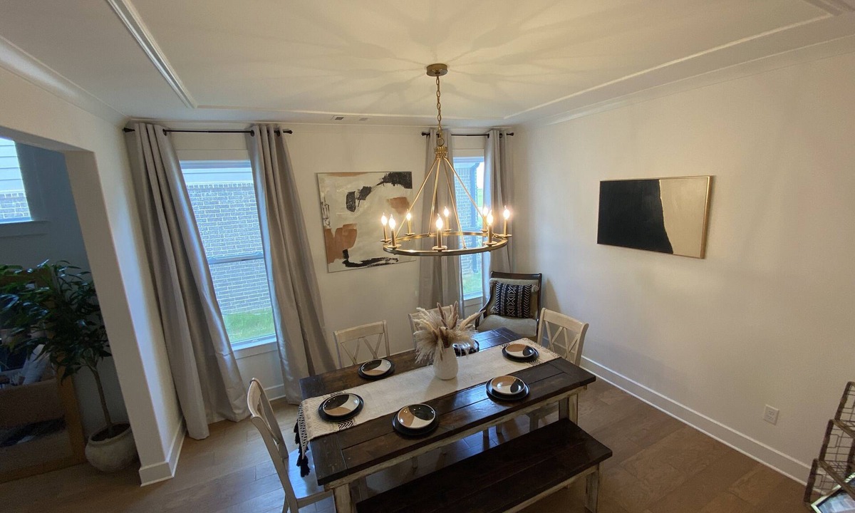 Olive Branch House | Farmhouse getaway-10 min to Mall, 12 minutes to expressway, airport 15 minutes