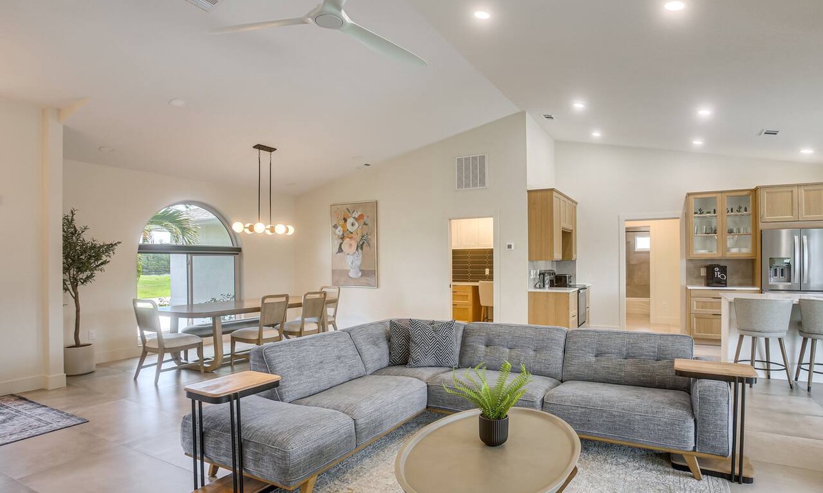 Gulf Cove House | Fishing Dock & Lanai! Myakka River Family Retreat
