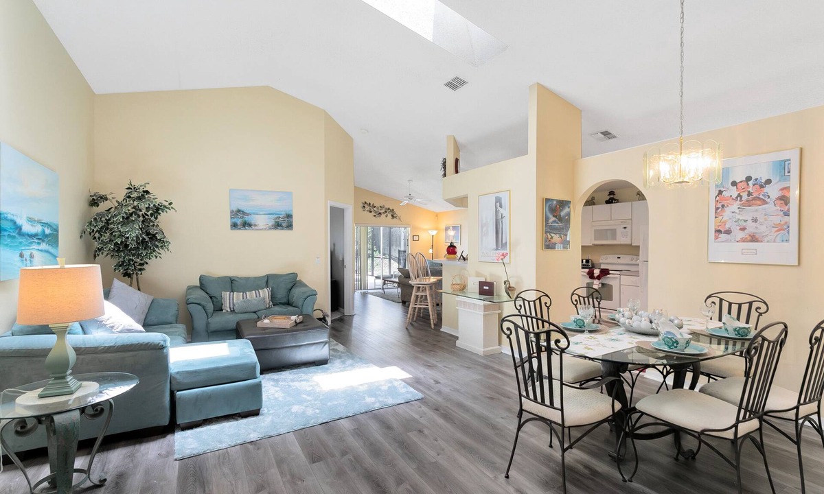 Sunridge Woods Villa | Four Bed Located in Davenport only minutes to Disney