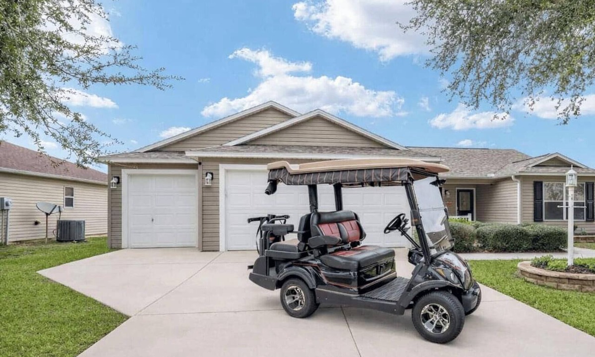 Liberty Park House | Freebird Nest-3 Bed-Golf Cart-Great Location