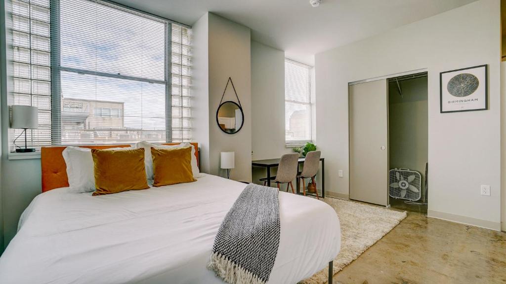 Central City Apartment | FRONTDESK Market Lofts Downtown Birmingham