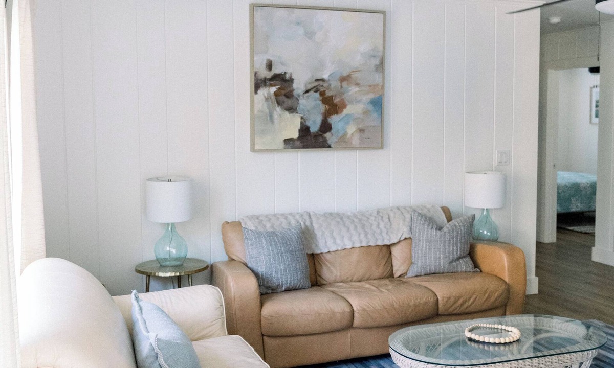 Sebastian House | Fully Renovated 4BR/2BA 5 Min to Beach Modern Coastal Retreat