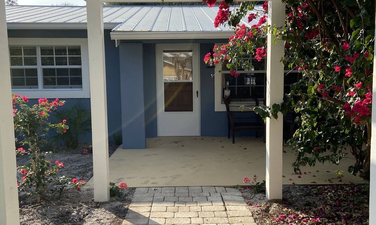 Summerplace House | Fun laid back vibe! Walk to the beach and play pool. Great for pets!