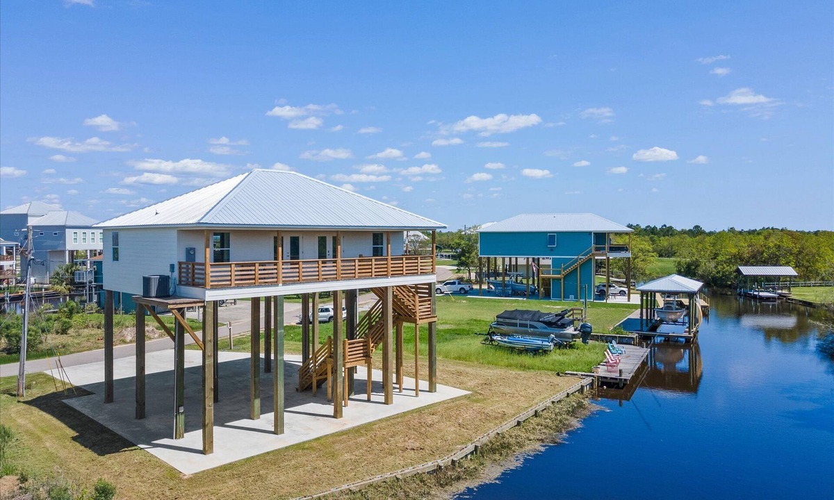 Shoreline Park House | Get A.way Bayou in Shoreline Park. We are ready! Are you? Let’s Cruise the Coast