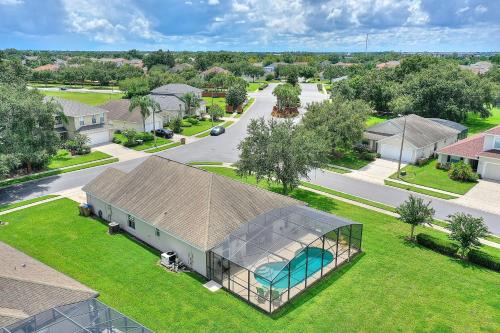 Kissimmee Villa | Gilded Parasol by Shine Villas Remington Golf #410 home