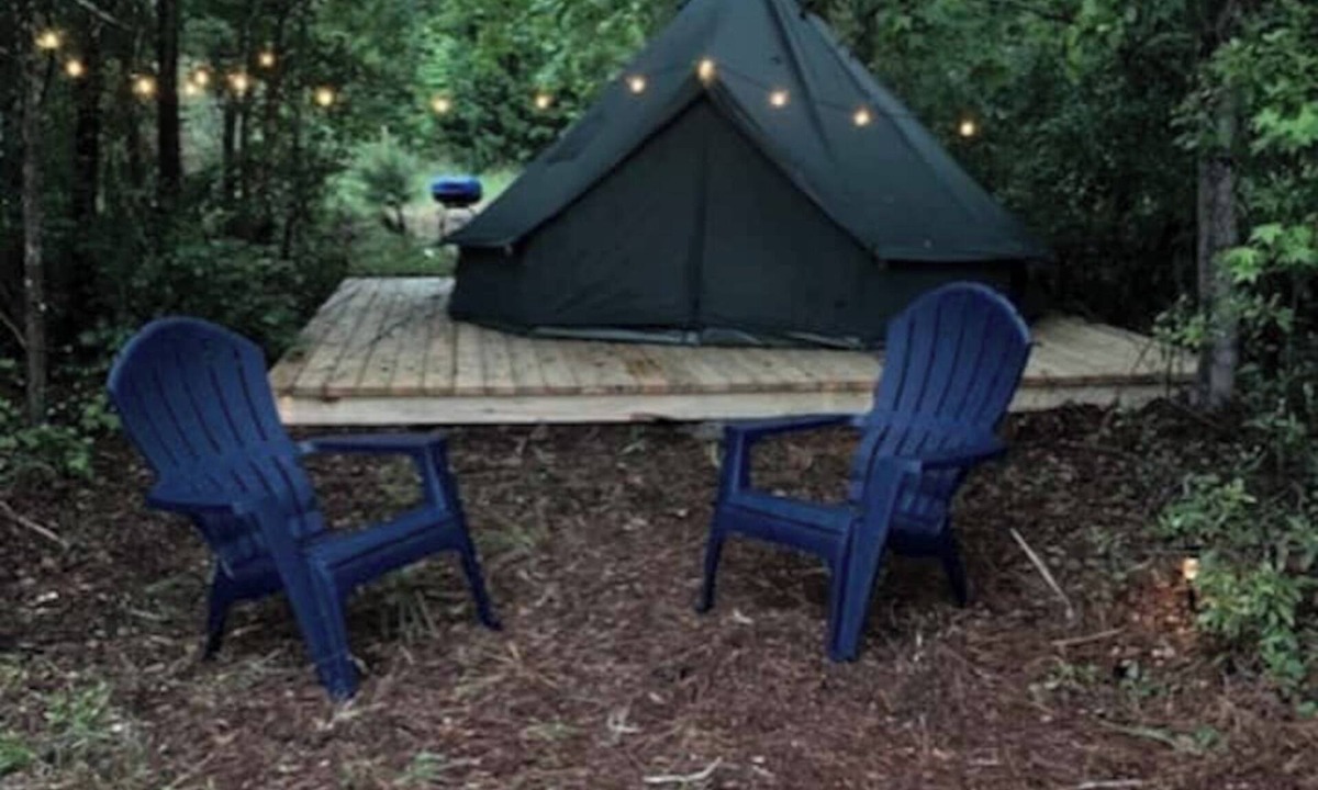 Yulee House | Glamp under the stars on a farm!