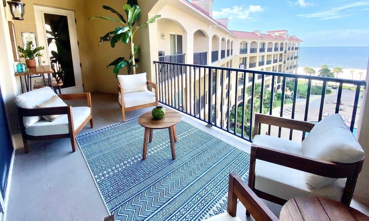 Henderson Point Condo | Gorgeous 3 bedroom 2 bath condo at Inn by the Sea