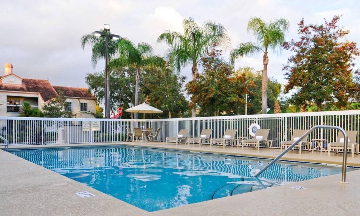 Florida Central Atlantic Coast House | Great Escape! 3 Fantastic Units, Free Breakfast Buffet, Pool, Gym, Free Parking