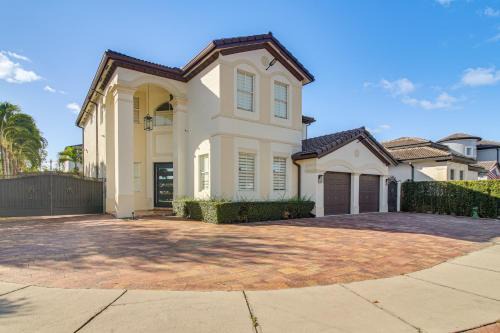 Miami Lakes House | Great for Gatherings! Sleek & Relaxing Hialeah Gem