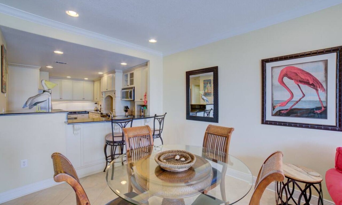 Pensacola Beach Condo | Gulf View Condo with Easy Access to Gulf, Sound and Pool.