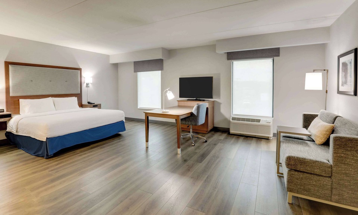 Rome Hotel | Hampton Inn & Suites Rome