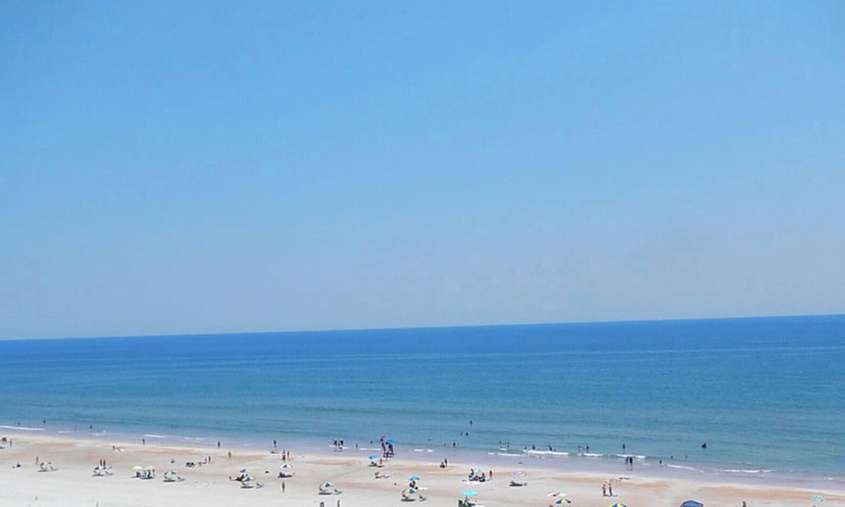 South Peninsula Historic District Condo | Harbour Beach Resort OCEAN VIEW private TOP FLOOR END UNIT big 1 BR big POOL tub