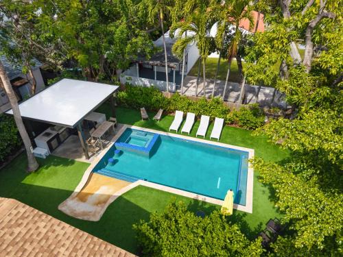 Coral Way Villa | Havana House Miami