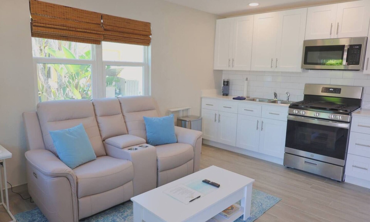 New Smyrna Beach House | Hidden Beach Bungalow - Walking distance to the beach, shops and great food!