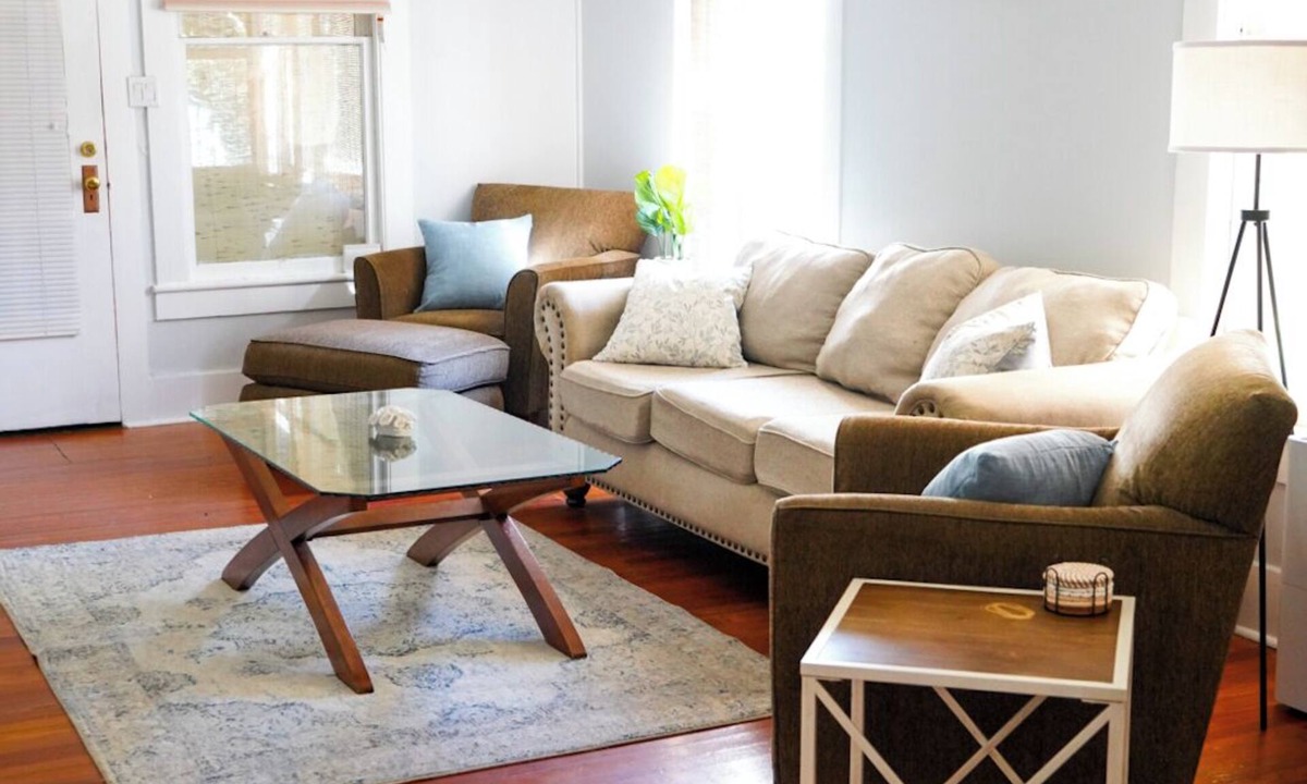 Downtown Cottage | Historic 3-bedroom coastal cottage in charming downtown Pensacola near the beach