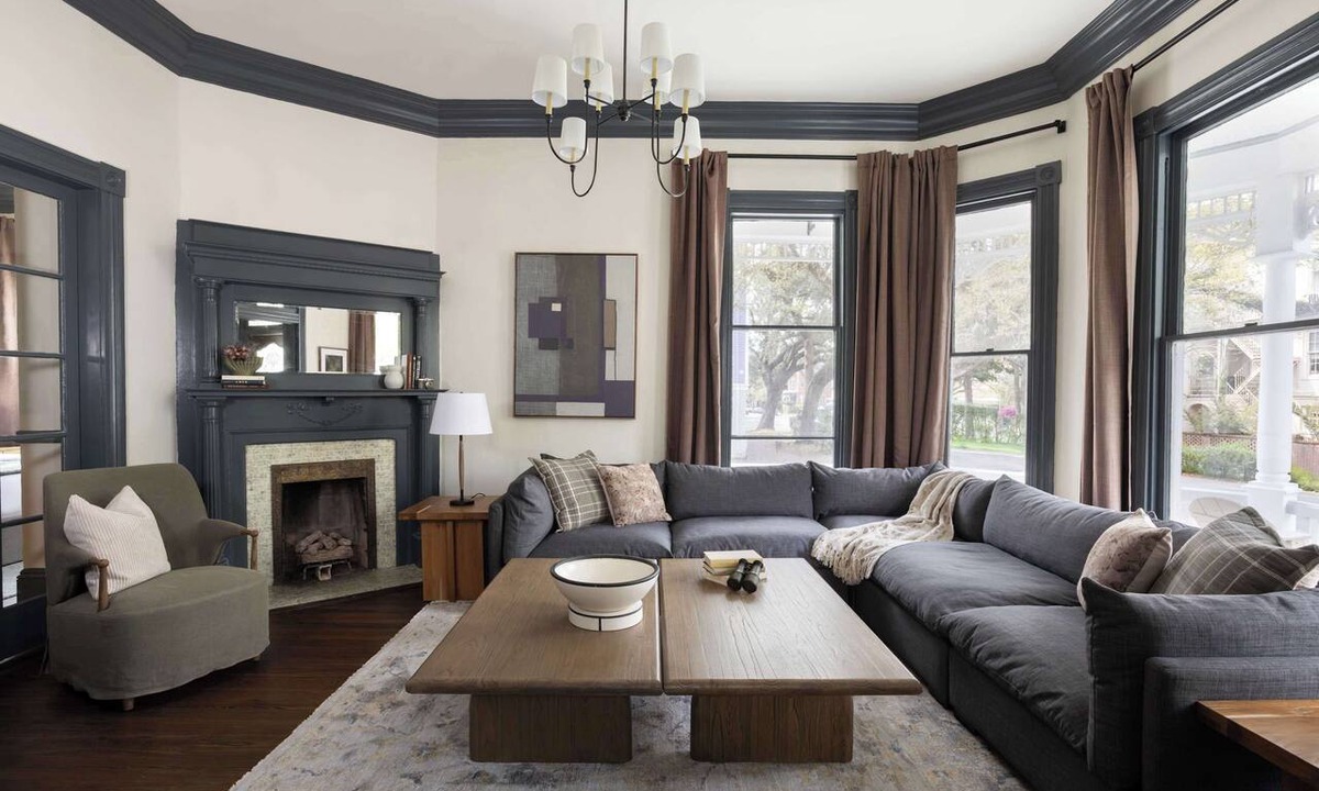 Historic Downtown Savannah House | Historic Restoration, Whitefield Square