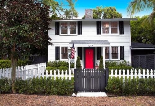 Sailboat Bend House | Historic Sailboat Bend Home 5 Min to Las Olas 4 miles to the Beach