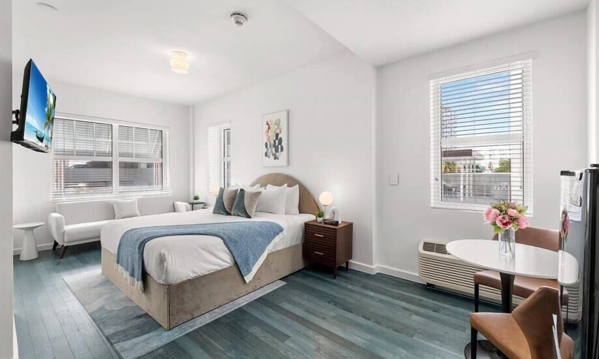 West Avenue Hotel | Historic South Beach | Petfriendly Studio nr Lummus Park & Airport