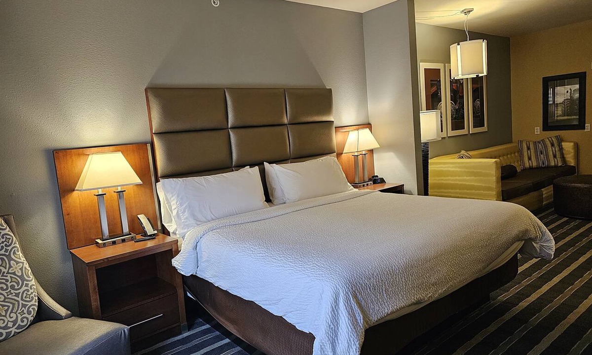 Perry Hotel | Holiday Inn Express & Suites Perry-National Fairground Area, an IHG Hotel