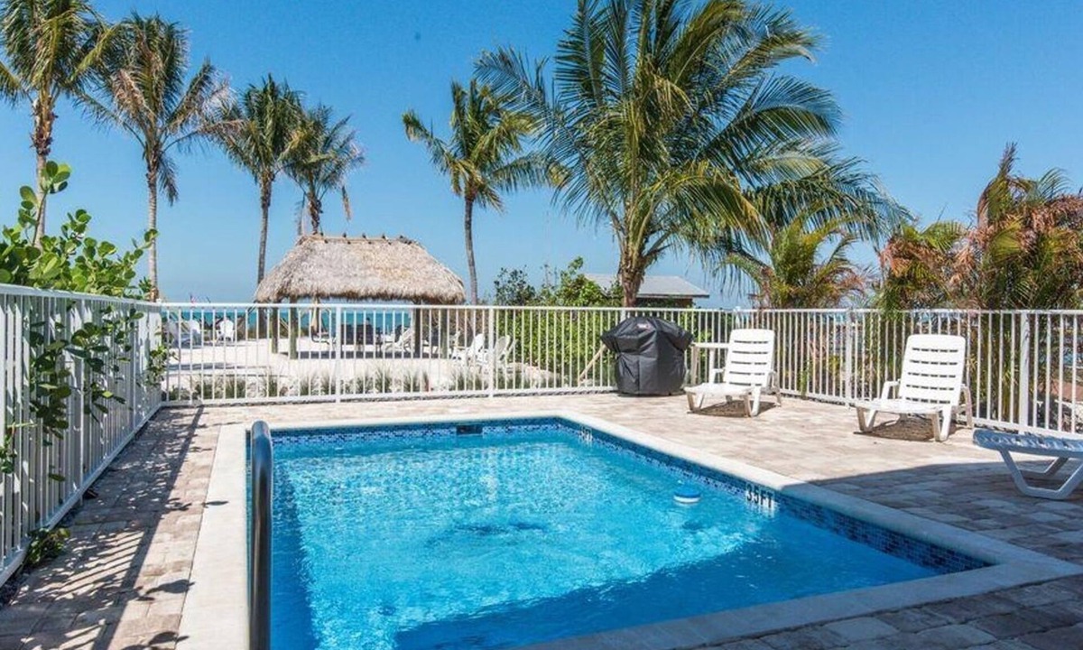 Marathon House | 🌸Home#6 FANTA🐬SEA Full WATERFRONT Home!🌸