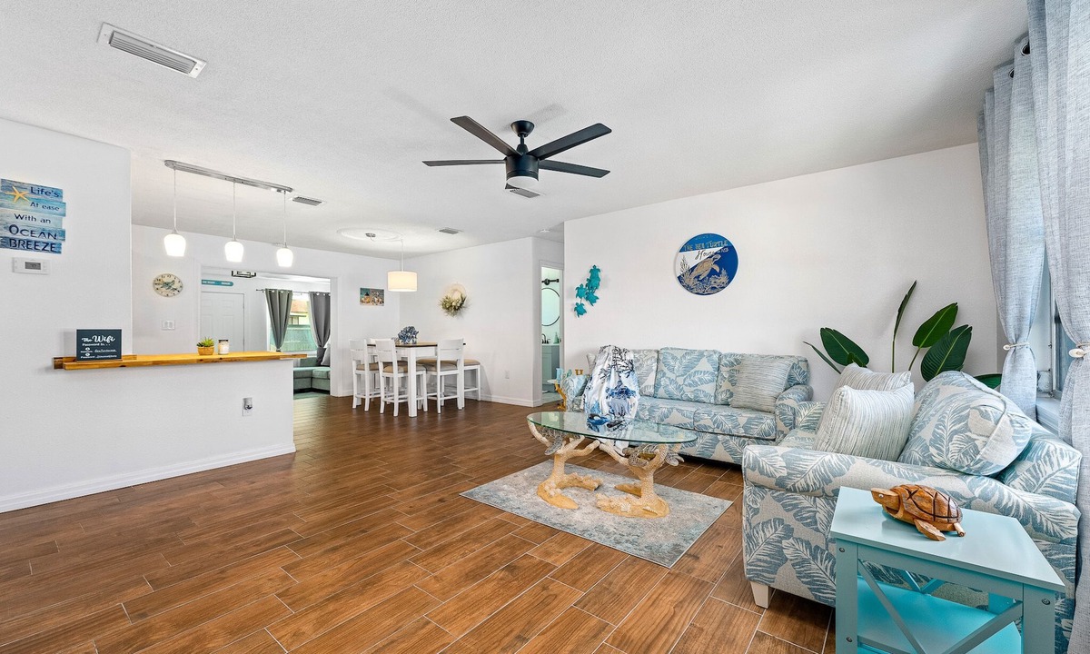 New Smyrna Beach House | Iconic Sea Turtle Home Entire House, sleeps 6-7, minutes from the beach.