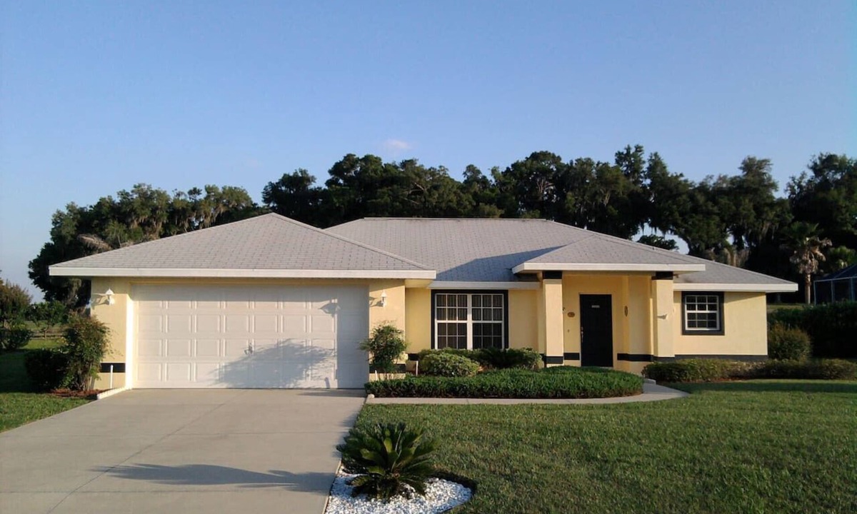 Inverness House | Inverness Florida 4BR Pool Home & Spa – Near Ocala, Crystal River & Floral City