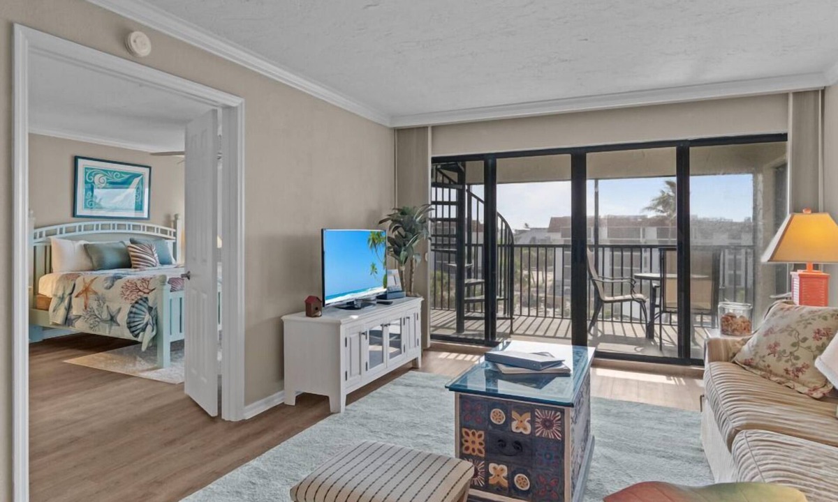 Sanibel Condo | Island Escape at Pointe Santo. Steps to Beach, Rooftop Views & Modern Comfort