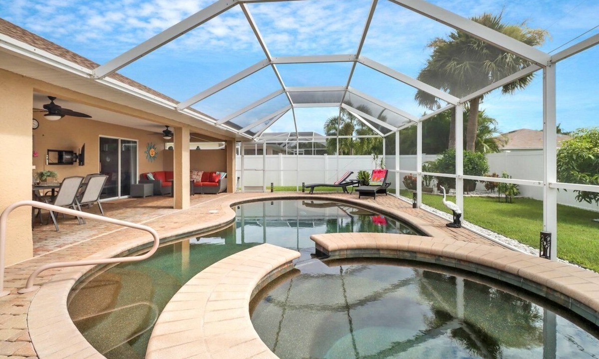Trafalgar House | Jenny 1060 Family Vacation Home w/Fenced Yard and Private Pool & Spa