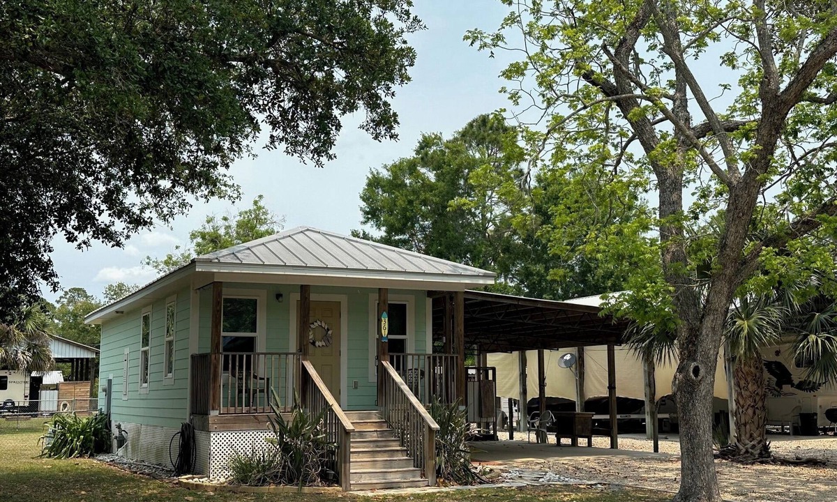 Port St. Joe House | Joe's Place- A Hidden Gem by the Bay