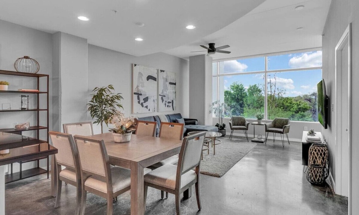 South Eola Condo | Lake Eola Thornton Prk Modern 2Bed 2Bath & Parking