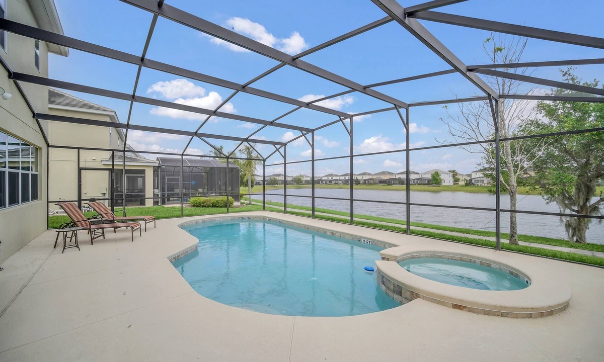 Kissimmee Villa | LAKE VILLA 6bd/all un-suite, pool*spa*grill