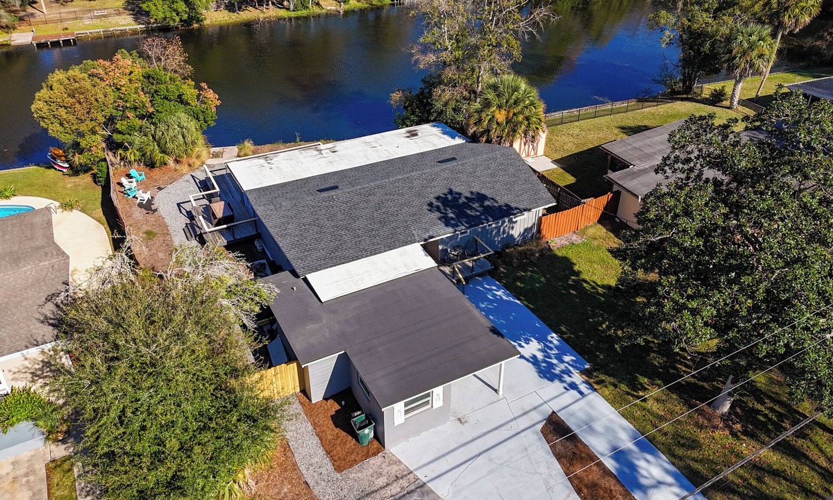 San Jose House | Lakefront 5BR/4BA Home w/Hot Tub, Fire Pit & BBQ – Perfect for Groups!