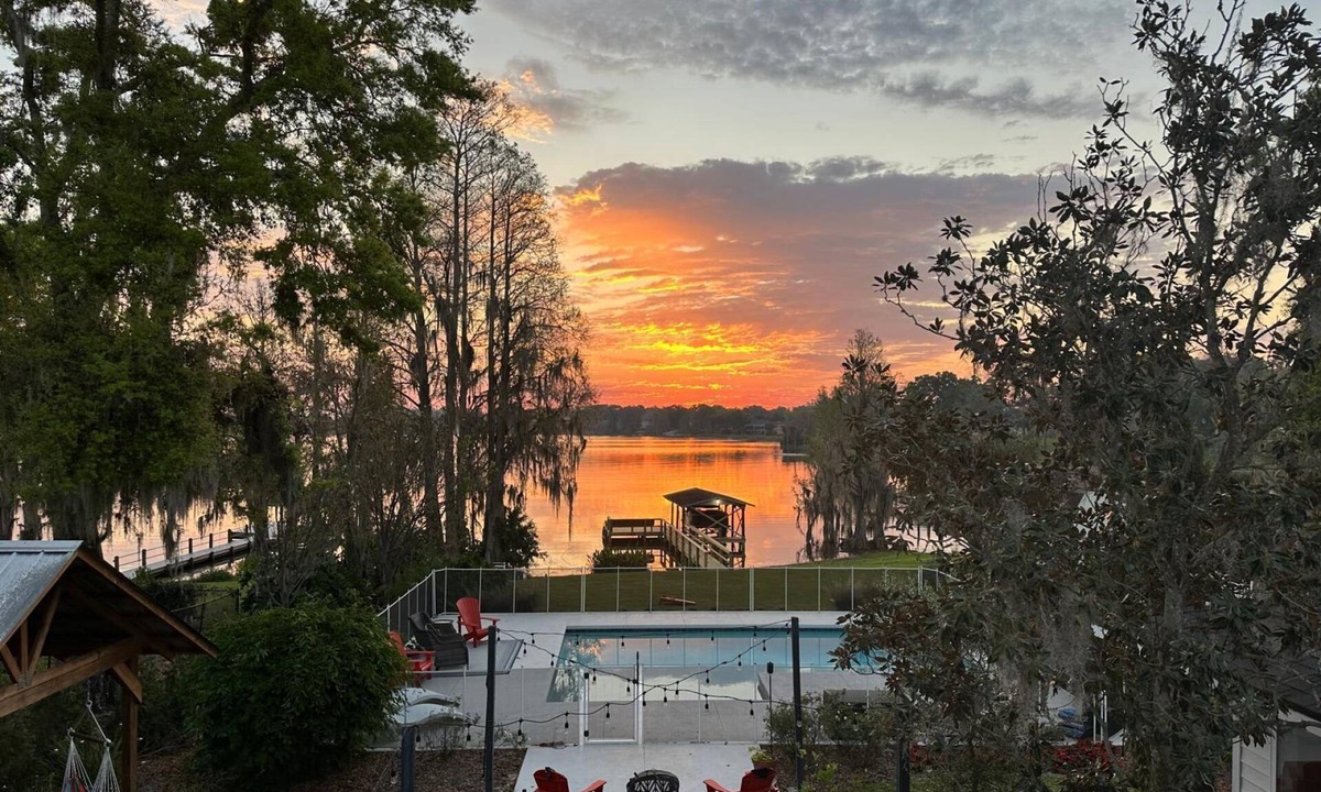Winter Haven House | Lakeside Adventure Retreat | Heated Pool, Game Room & Private Dock | Optional Boat Cruise