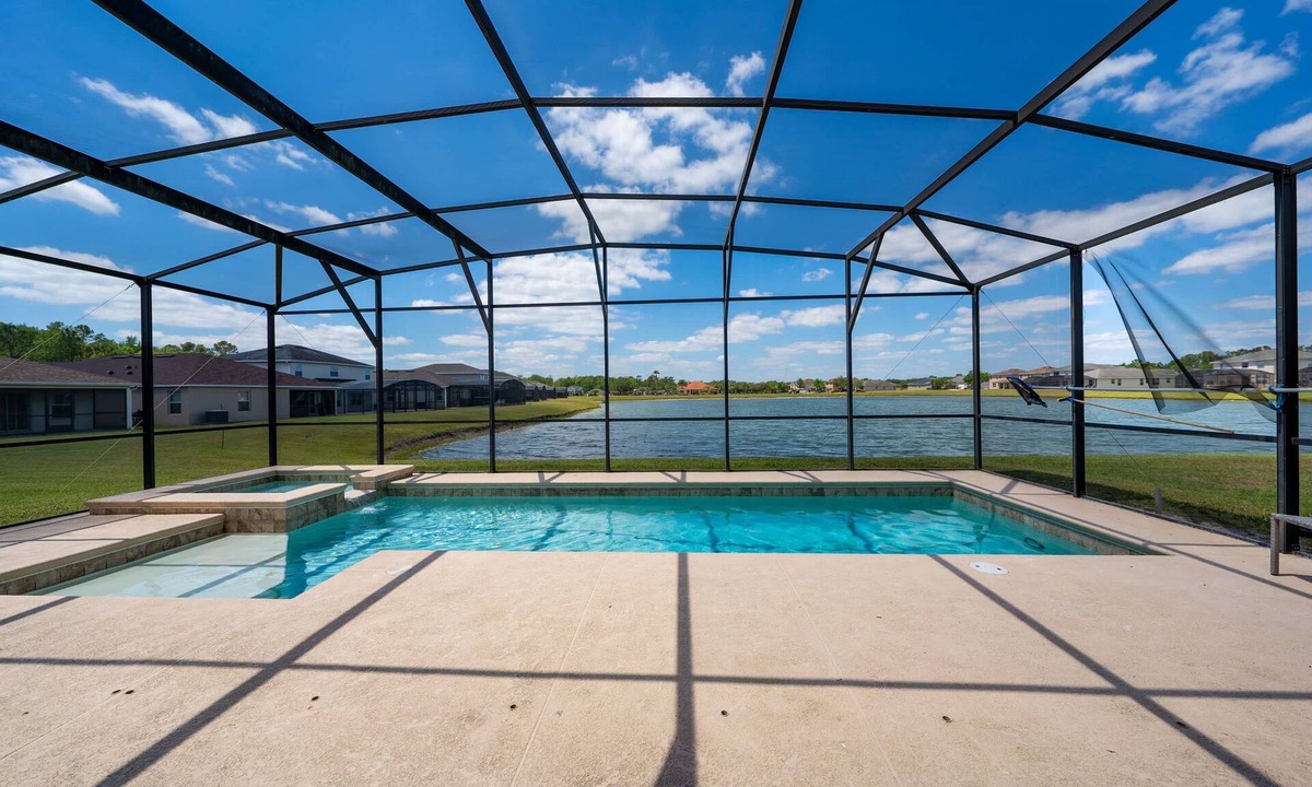 Crystal Cove House | Lakeview 7BR Getaway, Pool, Great Location