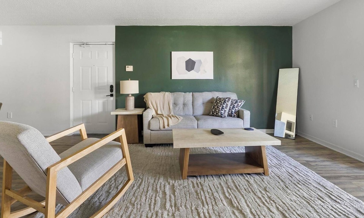 Fruitville Apartment | Landing | Chic 2BD, Clubhouse, Gym