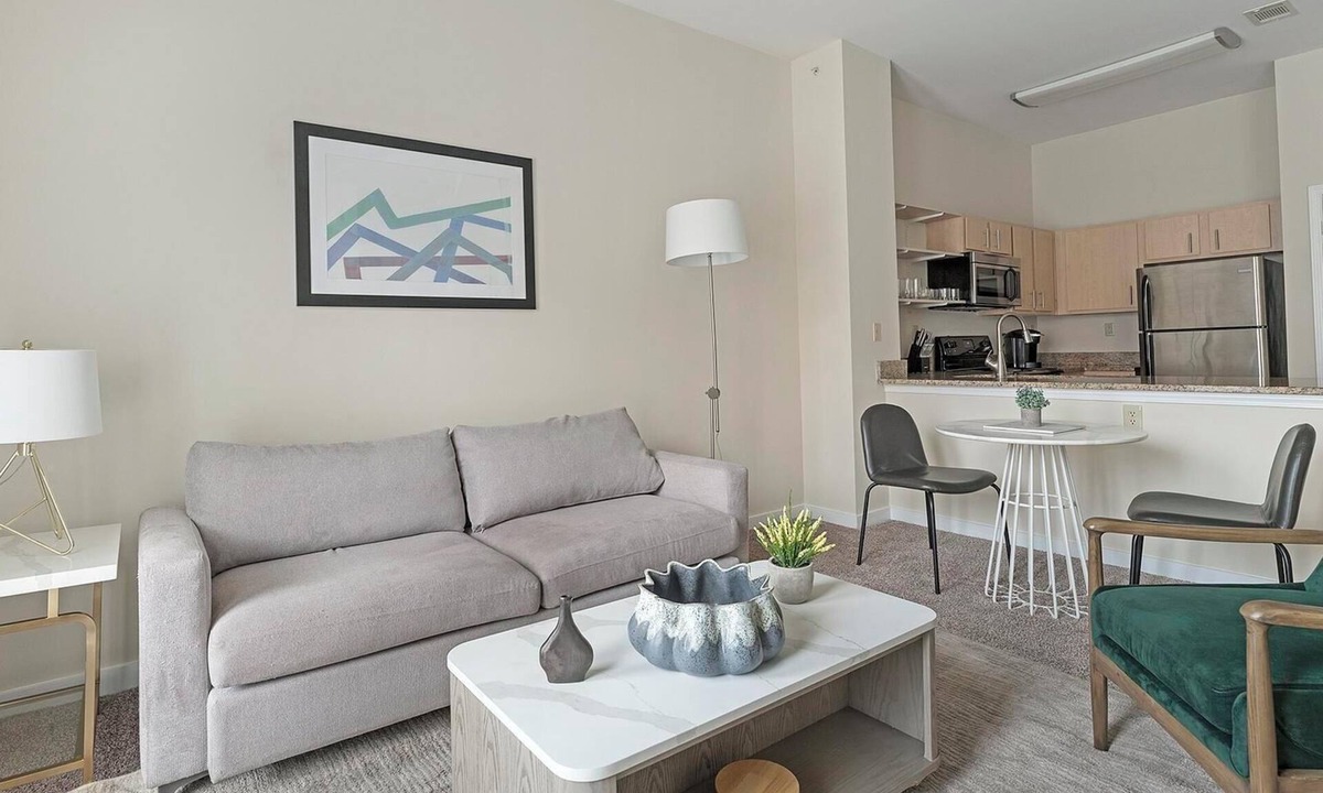 New Pathways Apartment | Landing | Incredible 1BD, Gym, Pool