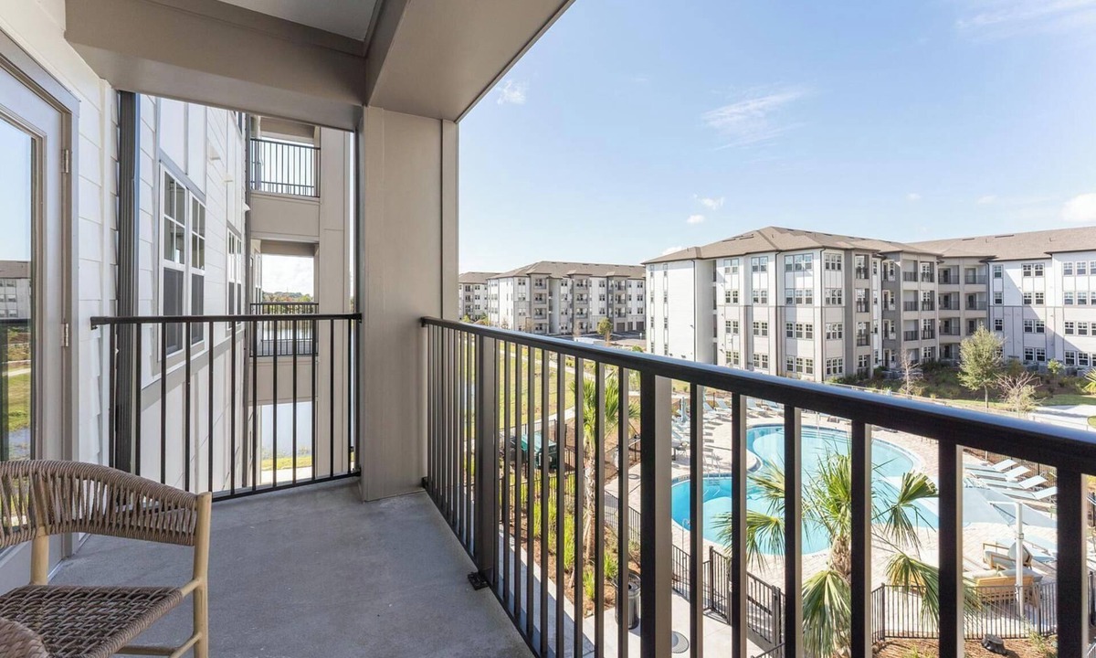 Historic Downtown Kissimmee Apartment | Landing | Modern 1BD, Yoga Studio