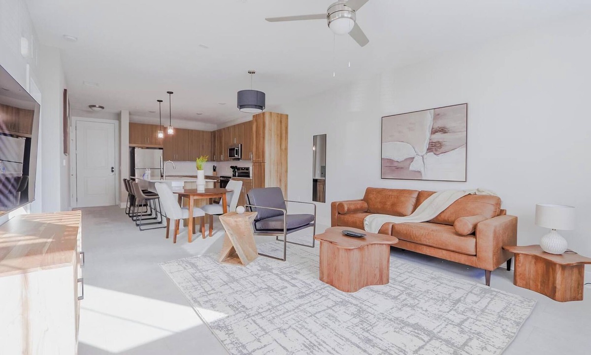 Interchange Square Apartment | Landing | Spectacular 1BD, Gym, Pool